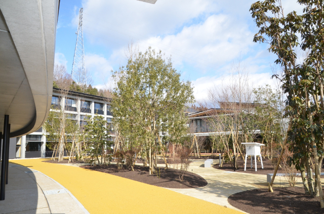 中学校　瑞浪市立瑞浪北中学校（中学校）まで2799m