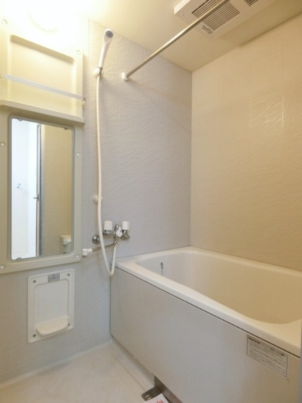 バス・シャワールーム　図面と現状に相違がある場合には現状を優先