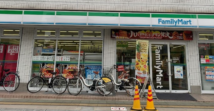 コンビニ　ファミリーマート 日進駅南口店（コンビニ）まで304m
