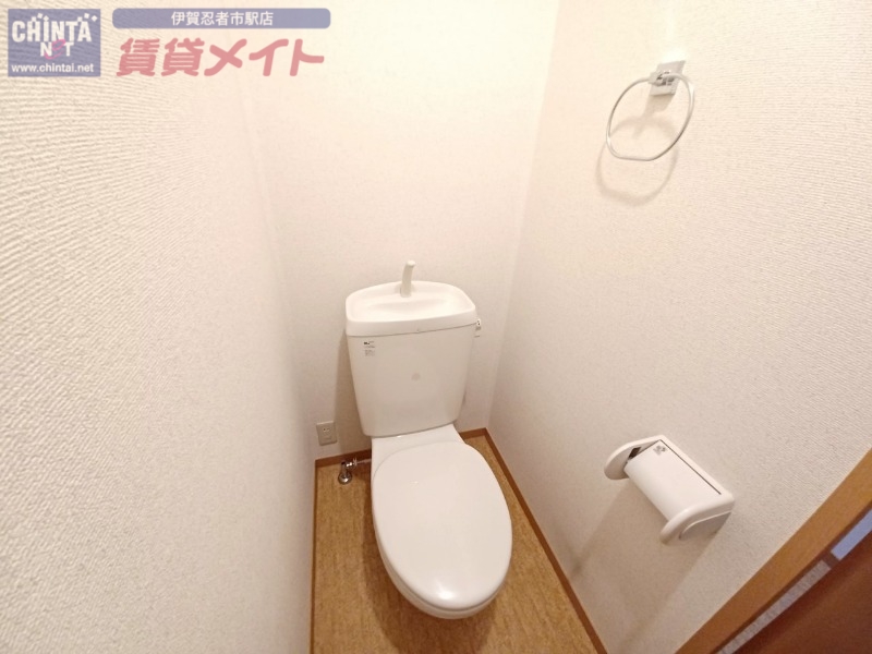 トイレ　同型参考写真