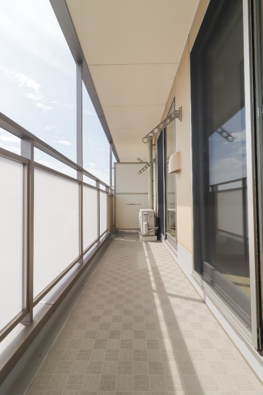 バルコニー　図面と現状に相違がある場合には現状を優先