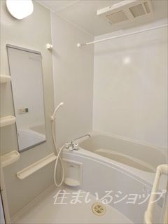 バス・シャワールーム　追い焚き・浴室暖房乾燥機あり