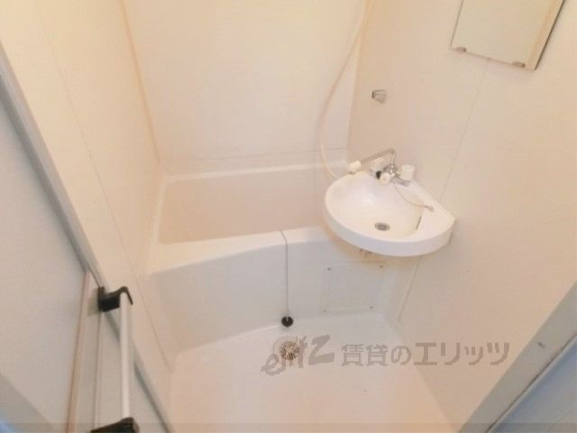 バス・シャワールーム　風呂