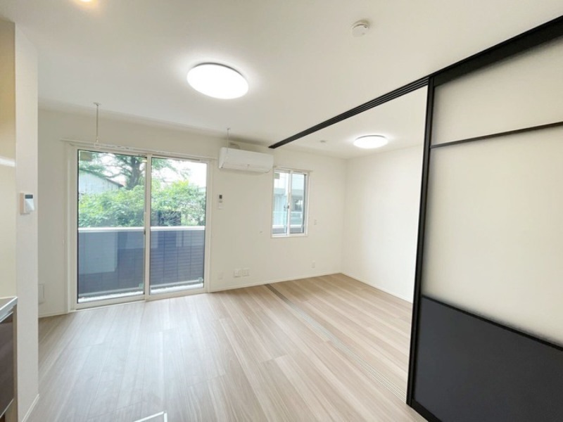 居室・リビング　図面と現状に相違がある場合には現状を優先