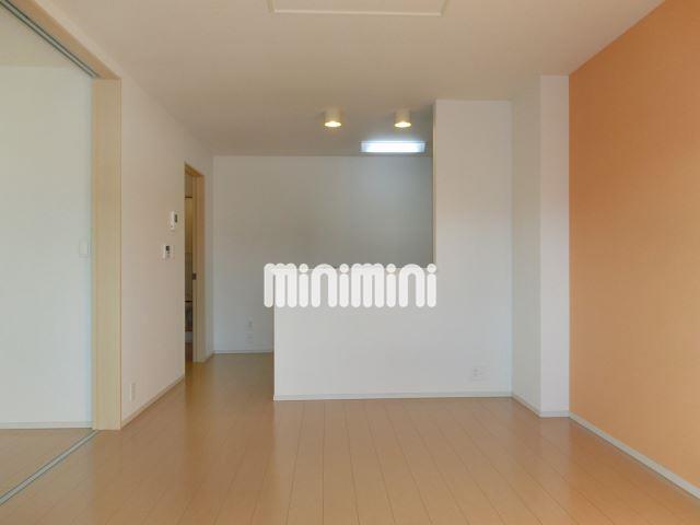 居室・リビング　広々としたゆとりのある１１．２帖のＬＤＫ。