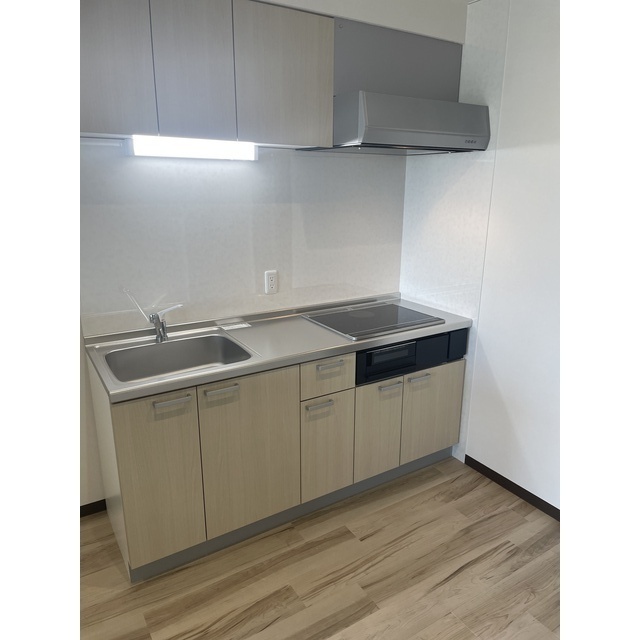 キッチン　３口IHコンロのシステムキッチン♪