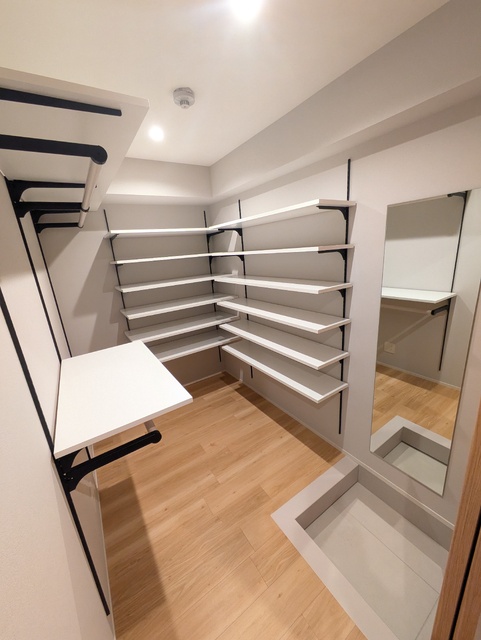 収納　ウォークインクローゼット