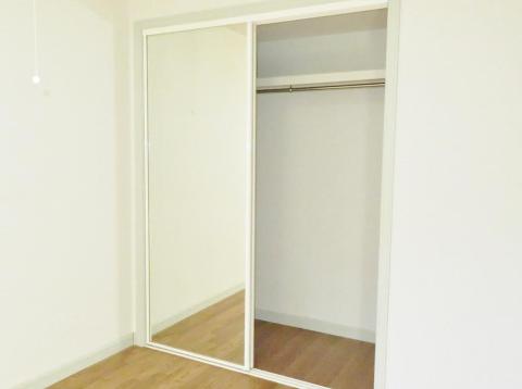 収納　洋室クローゼット