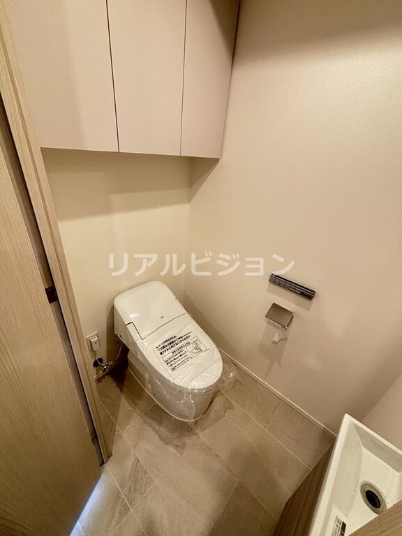 トイレ　反転タイプ参考写真