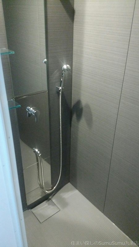 バス・シャワールーム　シャワールーム