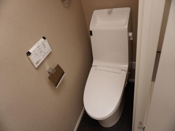 トイレ　トイレ