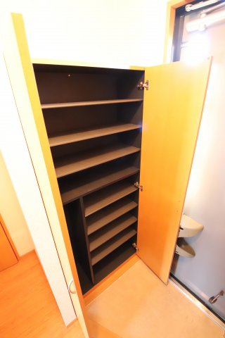 収納　シューズボックス