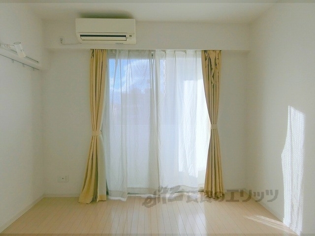 居室・リビング　居室