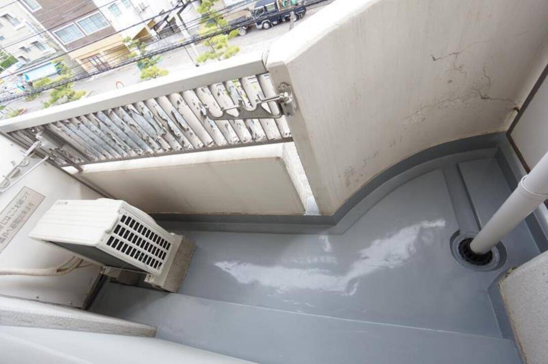 バルコニー　バルコニー