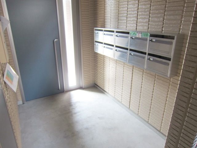 エントランス　★お問い合わせはタウンハウジングまで★