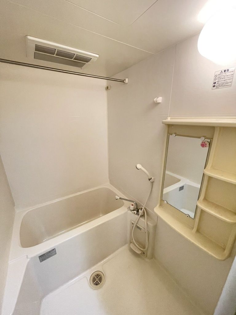 バス・シャワールーム　※代表タイプの写真のため実際と異なる場合がございます