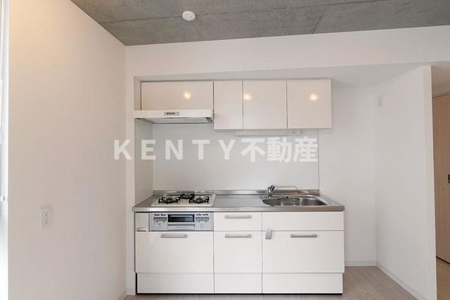 キッチン　コンパクトなキッチンで掃除もラクラク