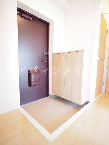 玄関　シューズボックスあります