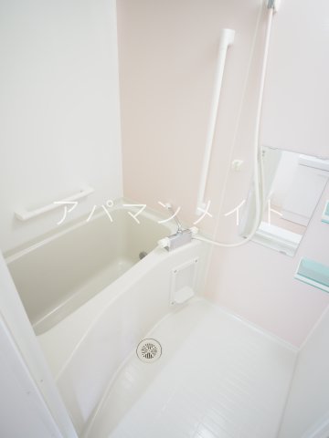 バス・シャワールーム　追い焚き付き！