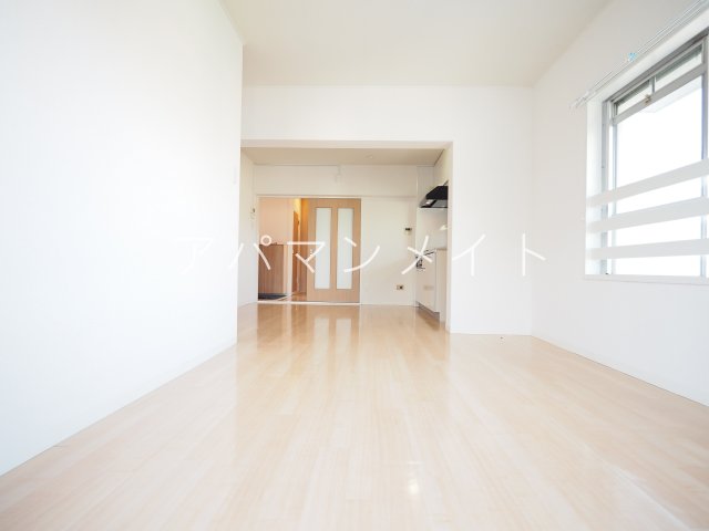 居室・リビング　角部屋です