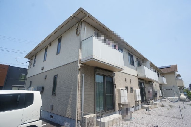 建物外観　全８所帯です