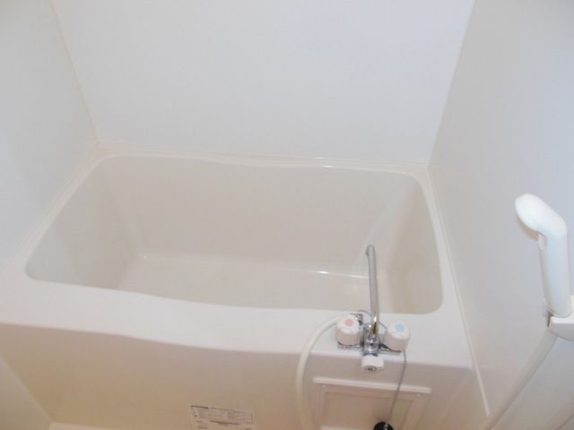 バス・シャワールーム　★人気のバス・トイレ別です★