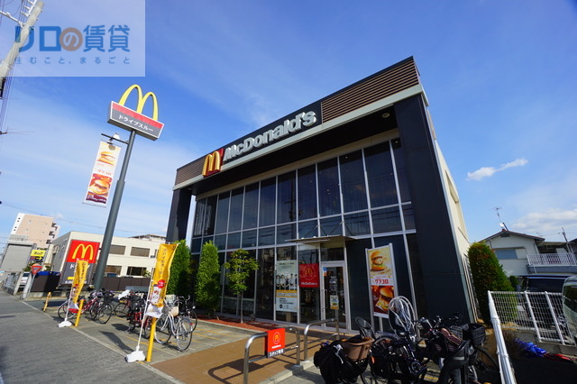 飲食店　マクドナルド伊丹南本町店（飲食店）まで438m