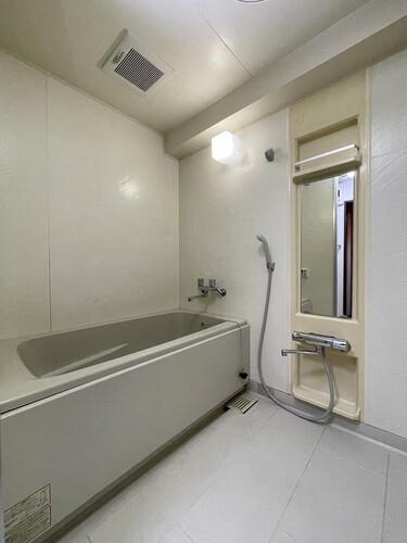 バス・シャワールーム　浴室　※2023年3月撮影