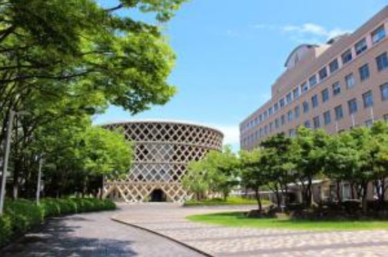 大学・短大　広島県立広島大学広島キャンパス（大学・短大）まで478m