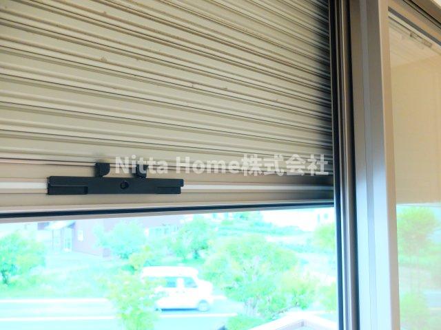 庭　シャッターがついています(^^)/