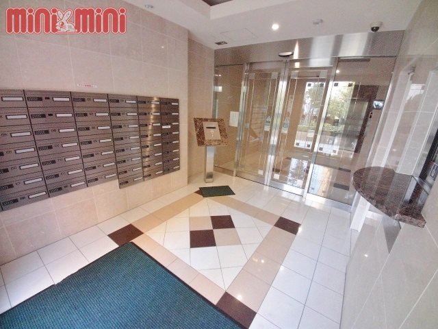 エントランス　エントランス