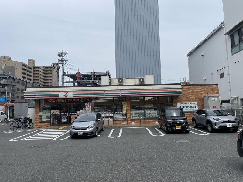 コンビニ　セブンイレブン大阪諏訪4丁目店（コンビニ）まで257m