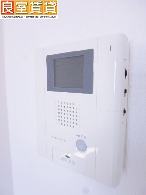 セキュリティ　モニター付きインターホン