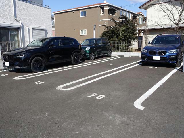 駐車場　駐車場