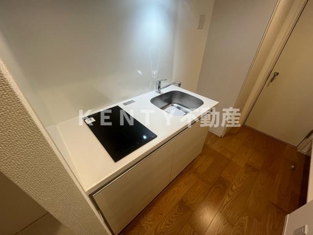 キッチン　コンパクトなキッチンで掃除もラクラク