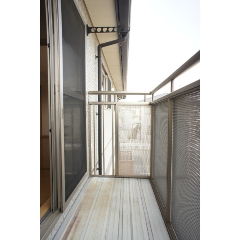 バルコニー　図面と現状に相違がある場合には現状を優先