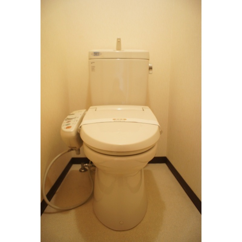 トイレ　図面と現状に相違がある場合には現状を優先