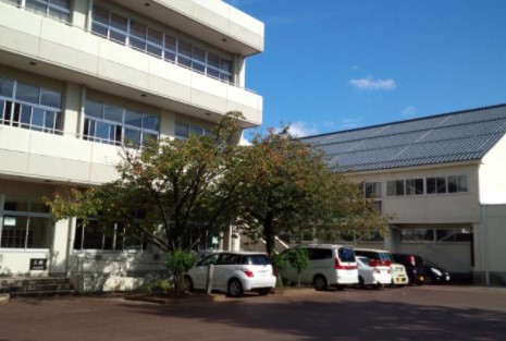 中学校　阿賀野市立安田中学校（中学校）まで1300m