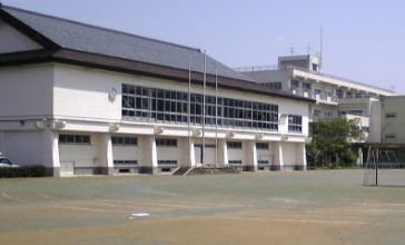 小学校　阿賀野市立安田小学校（小学校）まで790m