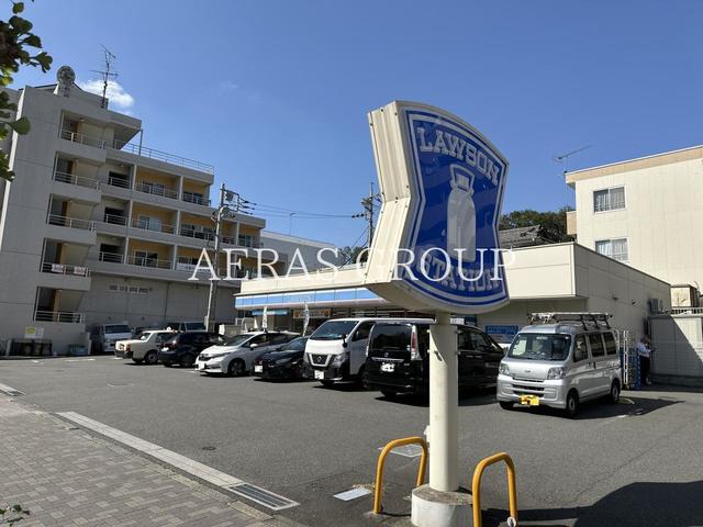 コンビニ　ローソン 多摩山王下一丁目店（コンビニ）まで728m