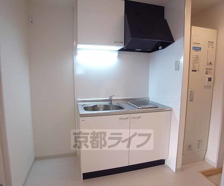 キッチン　ＩＨコンロ付きコンパクトキッチン