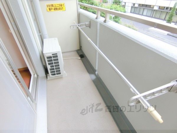 バルコニー　ベランダ