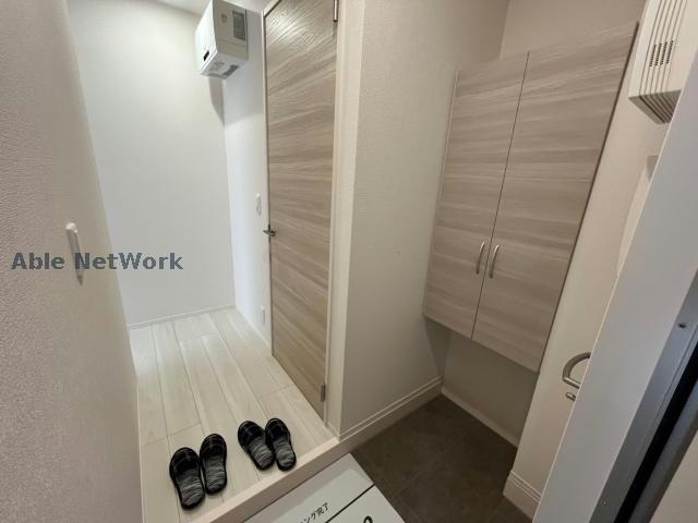 玄関　別部屋イメージ画像