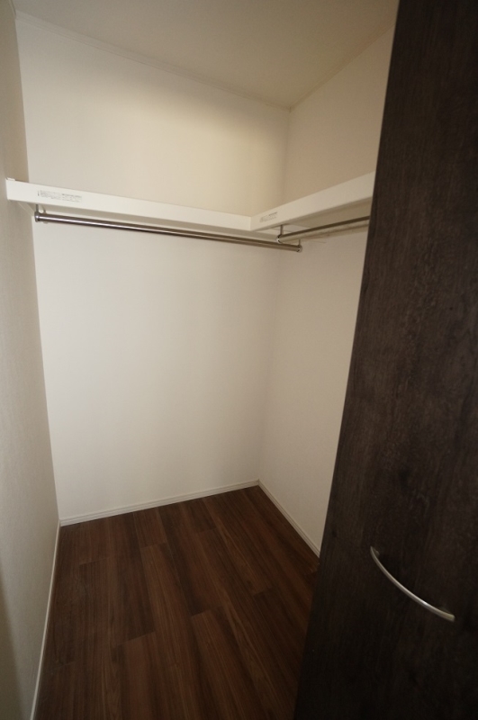 収納　※他の号室写真になります。