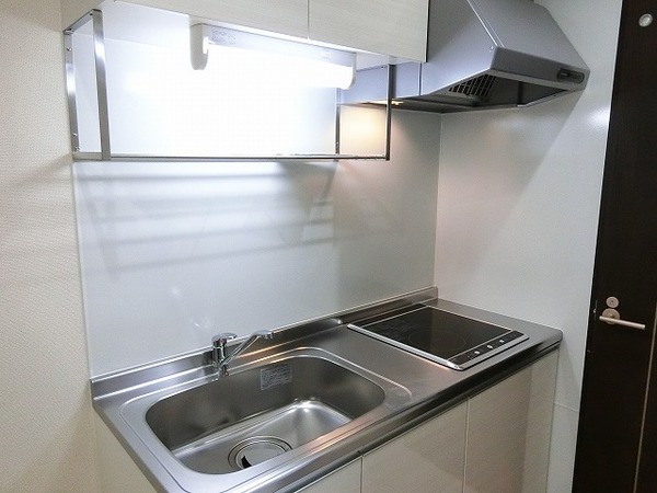 キッチン　お料理好きの方に嬉しいシステムキッチン！