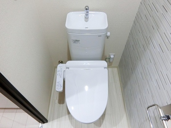 トイレ　ウォシュレット！