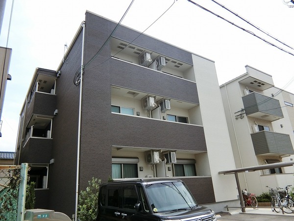 建物外観　駅近物件！