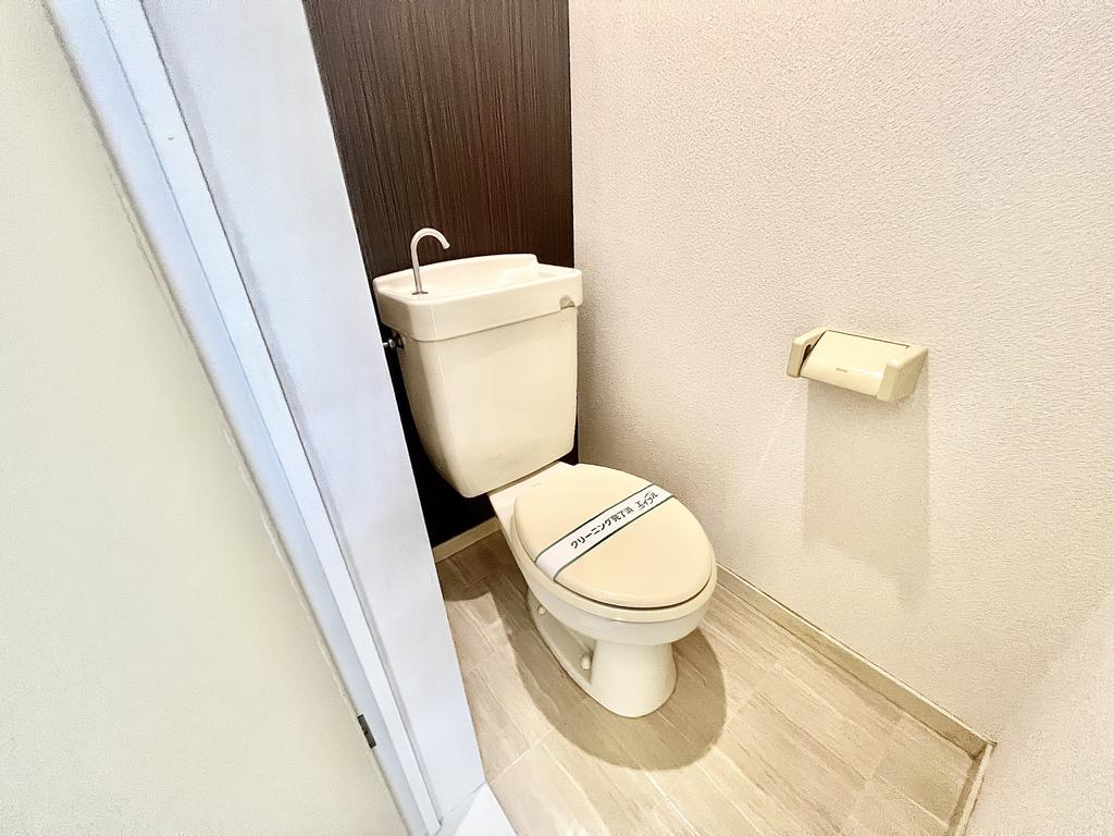 トイレ　※同物件別号室の写真