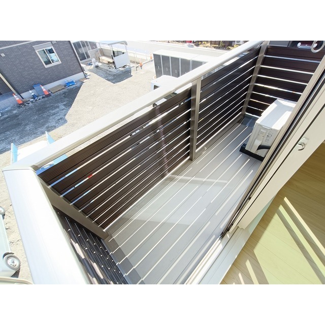 バルコニー　※２階の写真です。