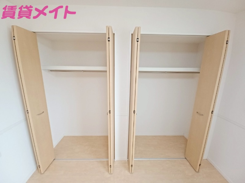 収納　同型参考写真